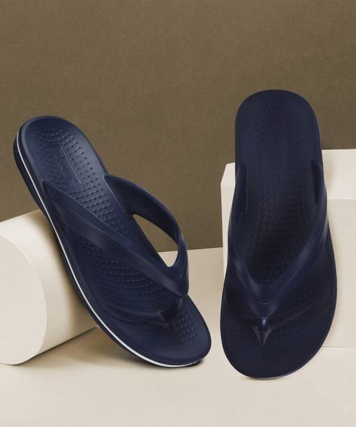 paragon chappal new