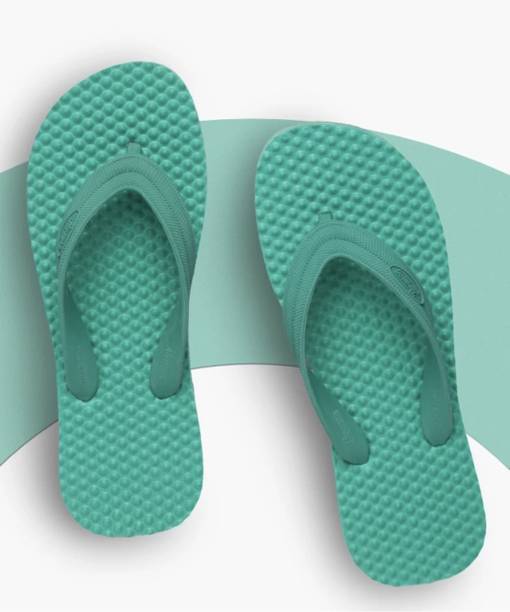paragon chappal hawai
