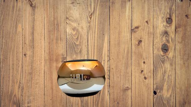 TECHMAZE M4_J_B_L Mini Portable Bluetooth Mini Dynamic Metal Sound T2 10 W Bluetooth Speaker