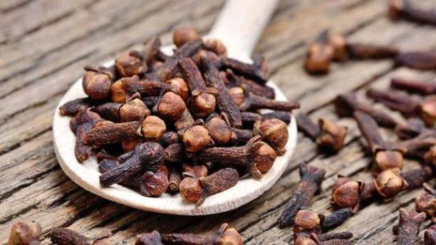 LJL Traders Cloves Whole / Laung / Large Size (Product of Kerala) -