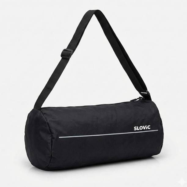 SLOVIC Comfortable & Stylish Gym Bag | Sports Bag For Men & Women |Multi-Functional