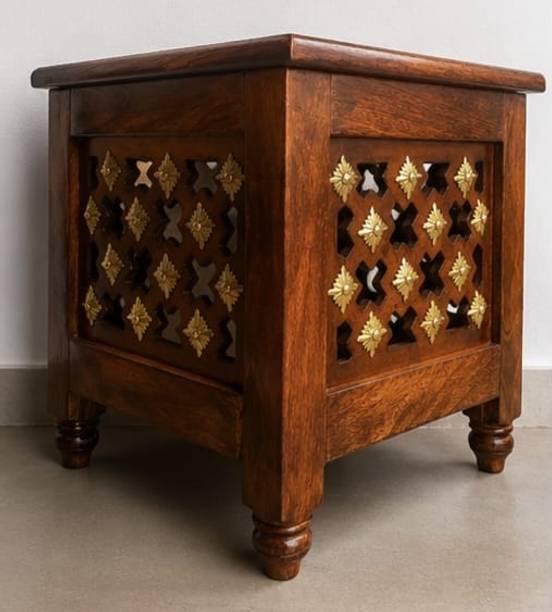 SUPER FINE HANDICRAF Stool