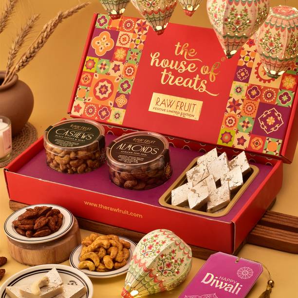 HyperFoods Diwali Gift Box: Roasted Nuts with Kaju Katli Box