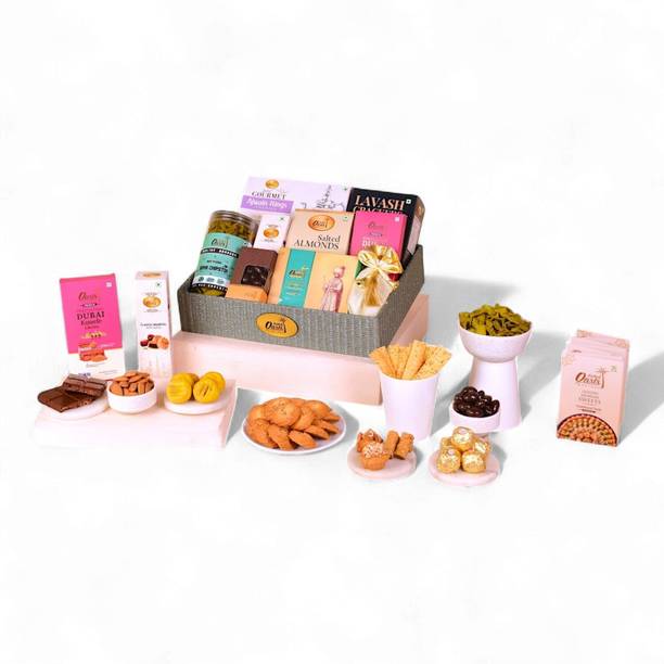OASIS Lustre Baklawa Gift Hamper – Baklava, Cookies, dry Fruits Namkeen Box