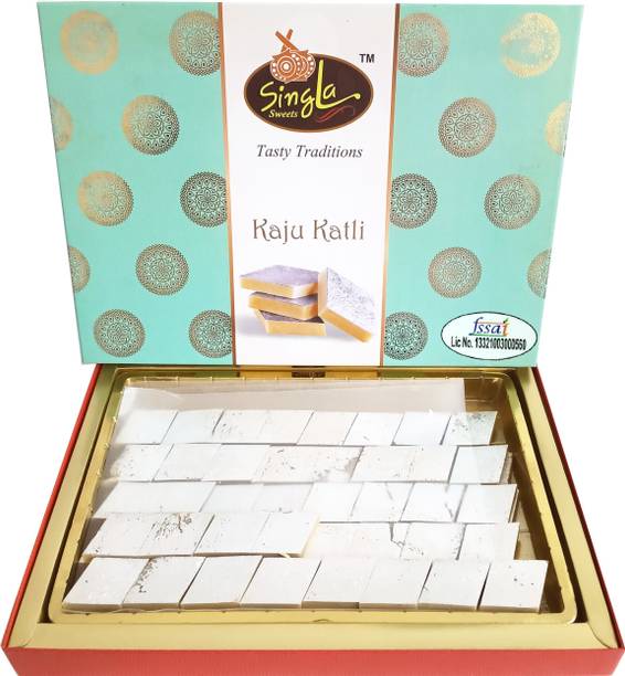 Singla Best Quality Kaju Katli (1 kg) Box