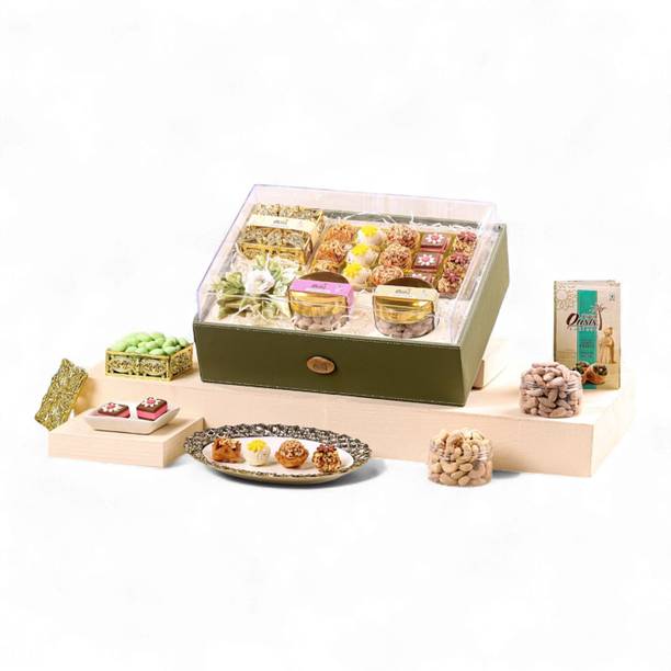 OASIS Premium Panache Baklawa Gifts Hamper – Baklava, Ladoo, Chocolate, dry fruits Box