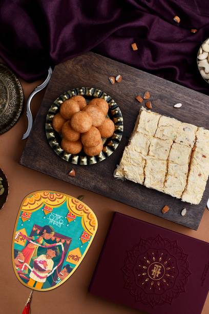 HyperFoods Diwali gift hampers for Employees Sohan Papdi Kachori Diwali gift pack Box