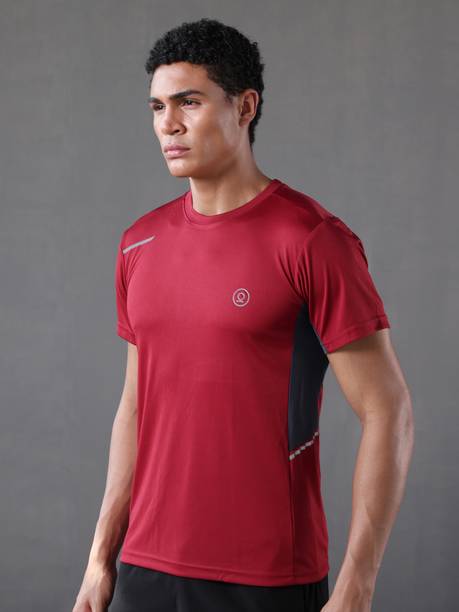 Men Solid Round Neck Polyester Maroon T-Shirt