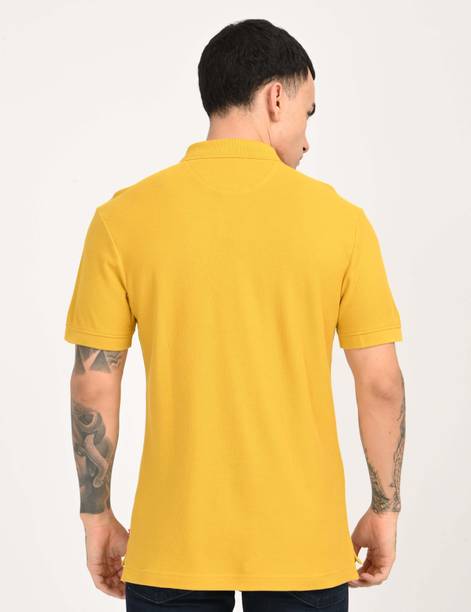 LEVI'S Solid Men Polo Neck Yellow T-Shirt