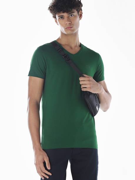 Men Solid V Neck Cotton Blend Green T-Shirt