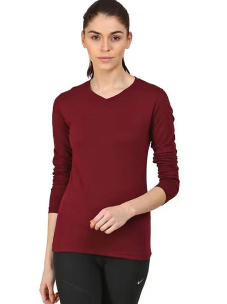 Nilan Solid Women V Neck Maroon T-Shirt