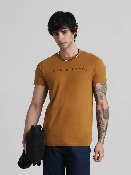 Men Typography Round Neck Cotton Blend Brown T-Shirt