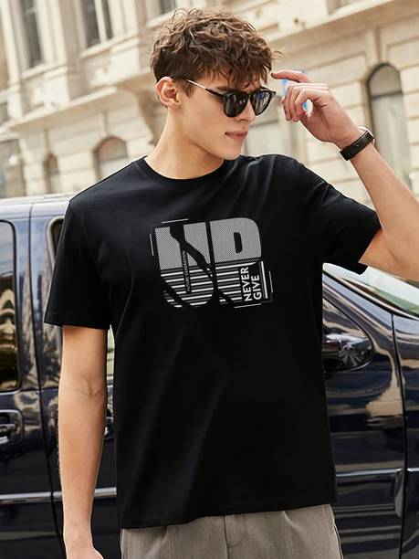 Men Self Design Round Neck Pure Cotton Black T-Shirt