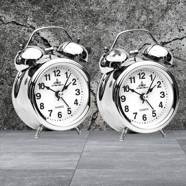 ONEKLIK Analog Silver Clock