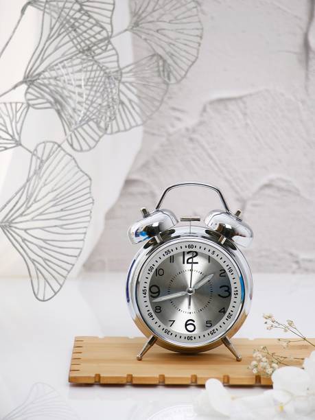ARCHIES Analog Silver Clock