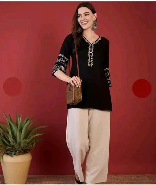 Mahira's Comfort Women Embroidered Cotton Rayon A-line Kurta (Bla