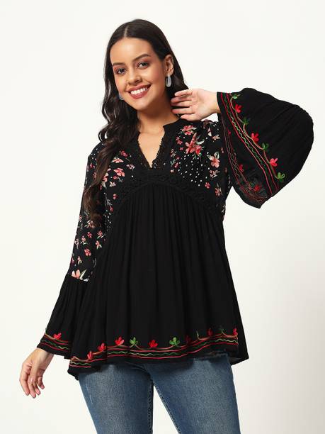 Casual Bell Sleeves Floral Print Women Black Top
