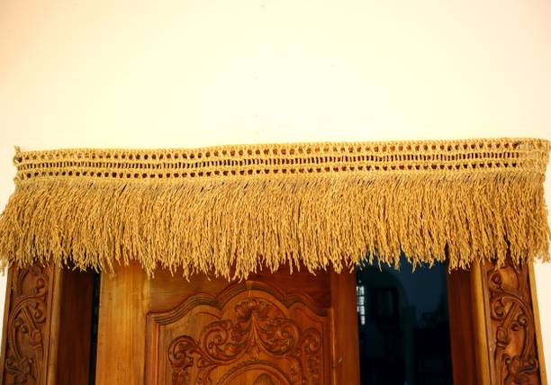 USIRA Main Door and Pooja Room,3.5 Feet Toran