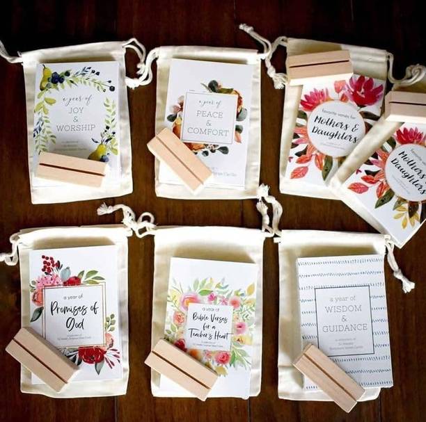 By Welldone Corp Greeting Card, Card Holder, Christmas Stocking Gift Set