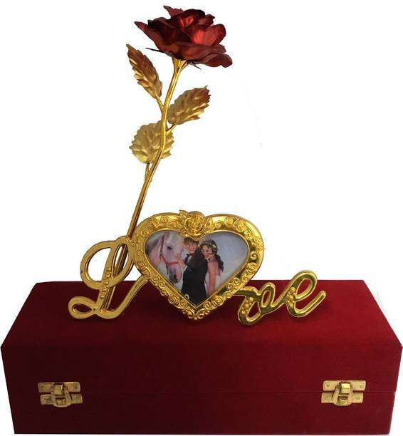 INTERNATIONAL GIFT Showpiece Gift Set