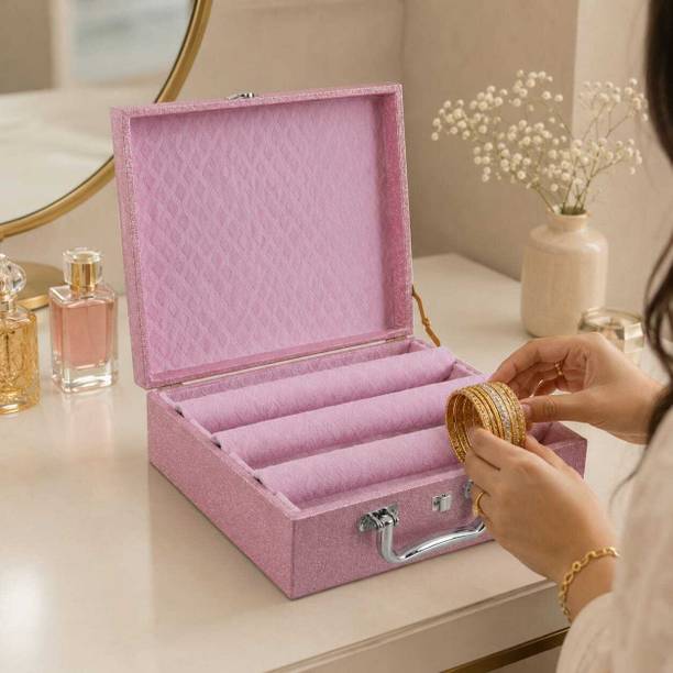 अक्षा Bangles Box-BBX-014 कीप्स बैंगल्स एंड ज्वेलरी ऑर्गनाइज़्ड वैनिटी बॉक्स
