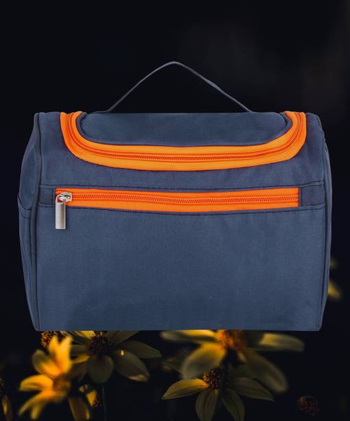 Aspora Travel Cosmetic Bag – Large-Capacity, Trendy Makeup Organizer for Women Spacious, stylish, and travel-friendly cosmetic bag for organized beauty storage Vanity Box