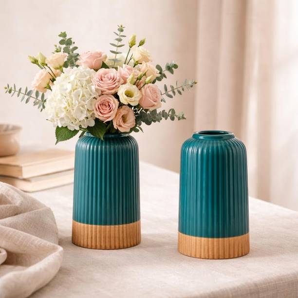 Beyond Homes And Living Dual Tone Green Ribbed Ceramic Vase Set of 2 Decorative Table Centrepiece Ceramic Vase