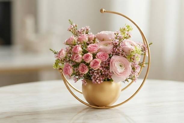 SS Handicrafts New Geometric Metal Moon shape Flower Vase Iron Vase
