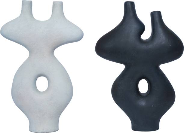 Muse and Masterpiece Sculptural Bud Vases in Matte Black and White – Japandi Style Polyresin Vase