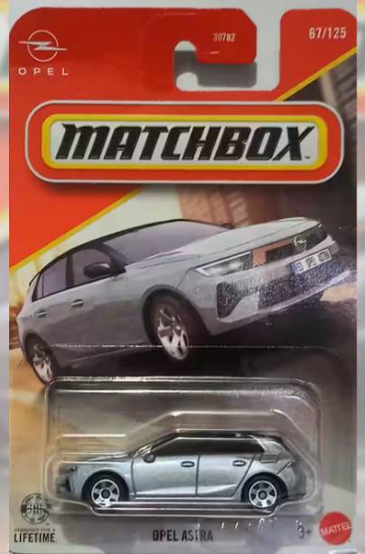 MATCHBOX Opel Astra 1:64 Die-Cast Toy Car Collectible Model & Case