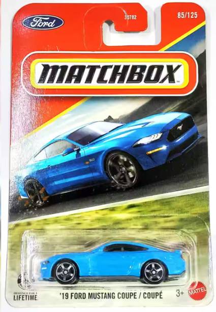 MATCHBOX '19 Ford Mustang Coupe 1:64 Die-Cast Toy Car Collectible Model & Case