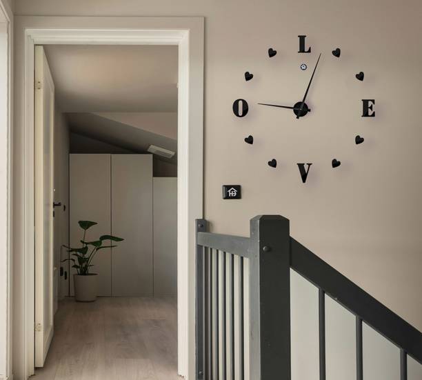 SURTI Analog 69 cm X 70 cm Wall Clock