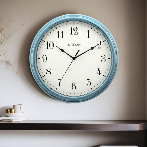 Titan Analog 32.5 cm X 32.5 cm Wall Clock