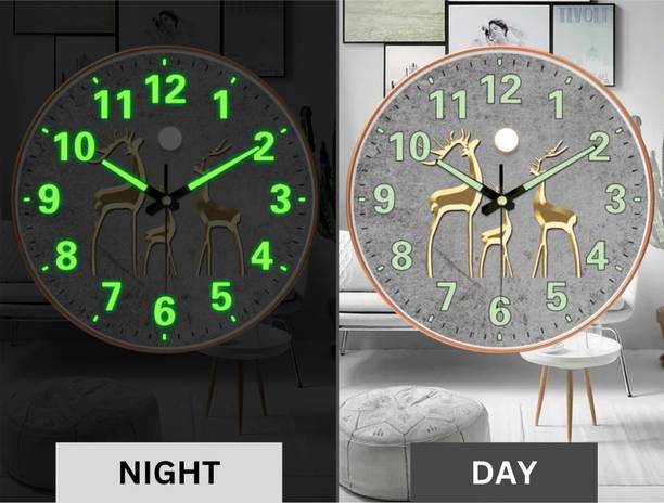 WHISKET Analog 30 cm X 30 cm Wall Clock