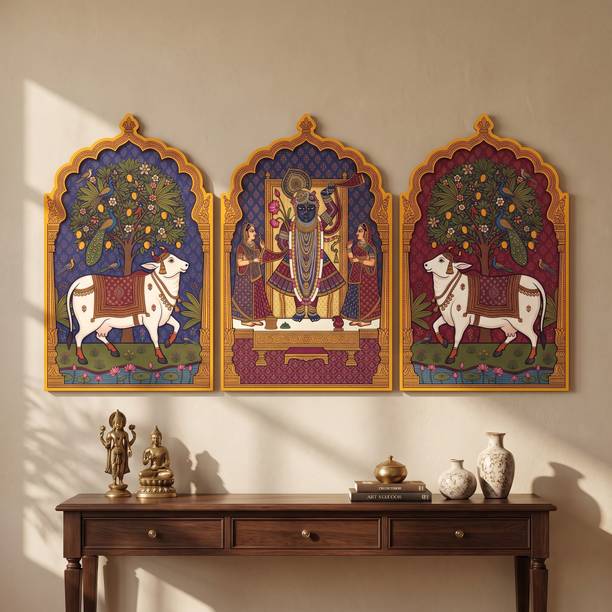 Gift Waale Shrinathji and Kamadhenu Pichwai wall art,Traditional Shrinathji Pichwai Art Pack of 3