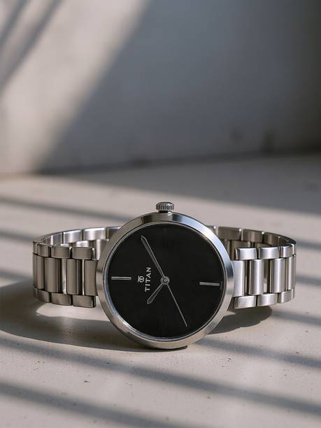 Titan FashionSpeed5 Black Dial Silver Stainless Steel Strap Analog Watch - For Women NT2480SM02,NT9400494204QL01