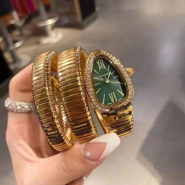 NA Analog Watch - For Women Luxury Gold Watch