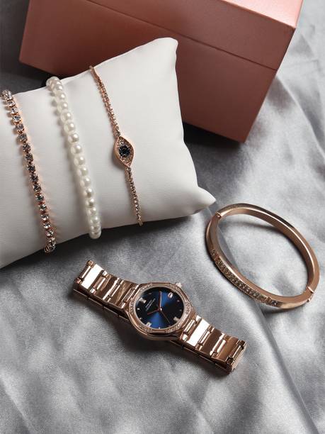 Watch with 4 Bracelet Blue Dial Gift Set Analog Watch - For Women FCB6URGM