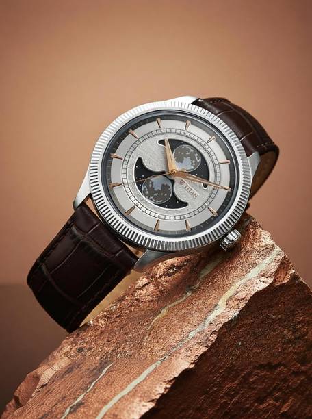Titan Stellar Quartz Silver Round Dial Men's Watch / Analog Watch - For Men 10050SL01