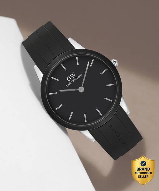 Iconic Motion 10 ATM) Black color Round - 40 mm diameter Analog Watch  - For Men DW00100436