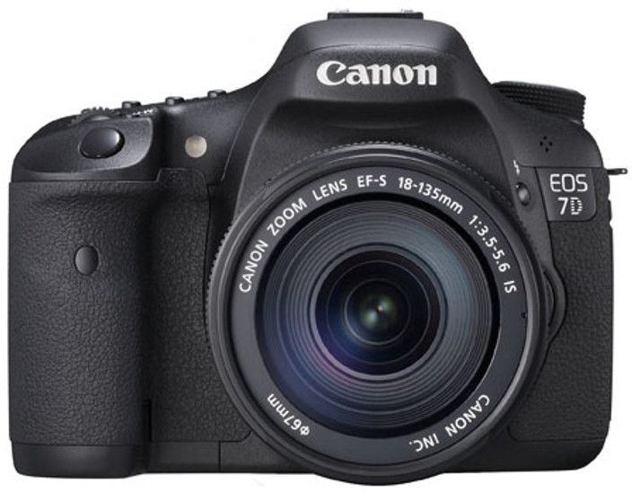 Canon EOS 7D ボディ　DS126251 Canon EOS 7D 18.0 MP Digital SLR Camera - Black- DS126251