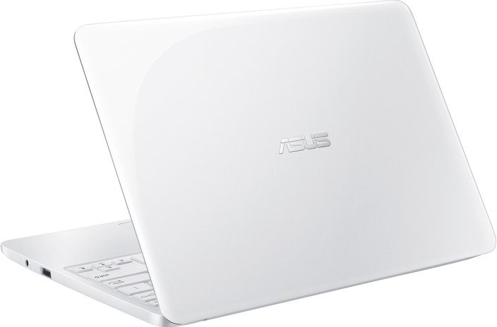 ASUS E200H 11.6型　Atom ×5-Z8350 2GB 32GB Amazon.com: ASUS E200HA Portable Lightweight 11.6-inch Intel