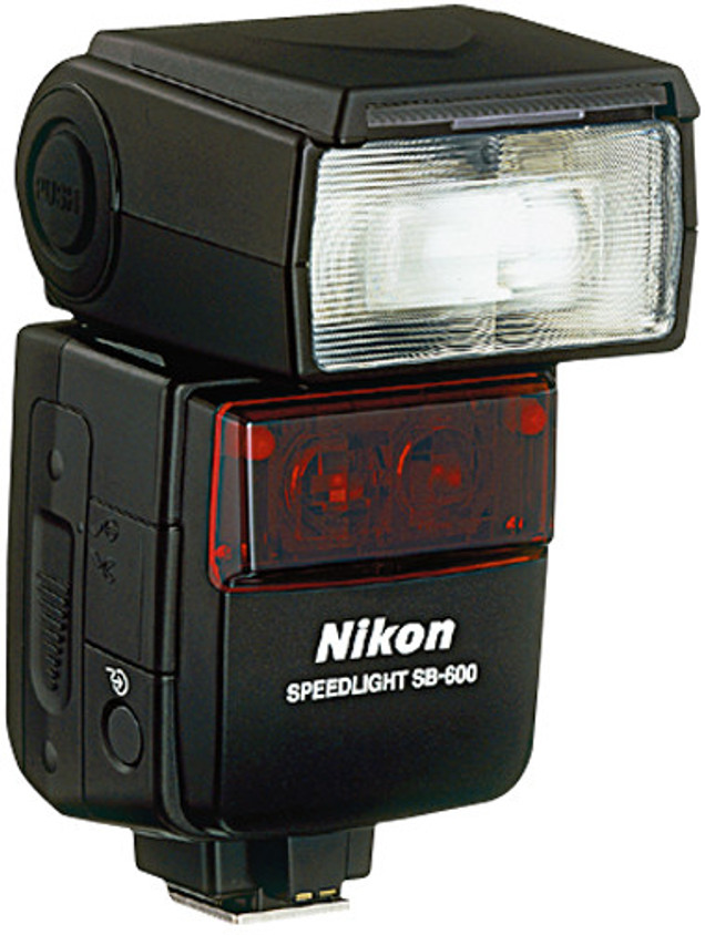 Nikon - Nikon ニコン SB-600 SPEEDLIGHT スピードライト Amazon.com : Nikon SB-600 Speedlight Flash for Nikon Digital