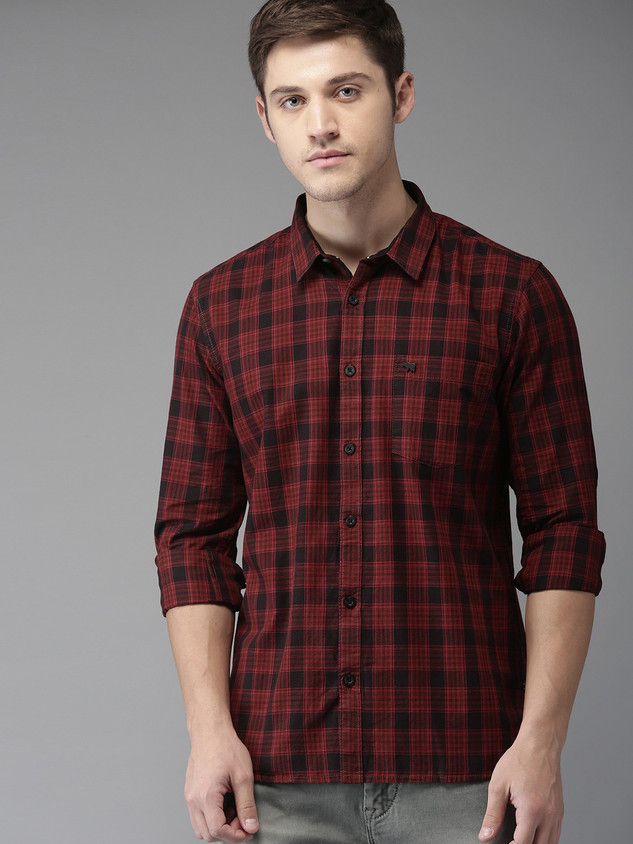 THE BEAR HOUSE Men Checkered Casual Red Shirt - Buy THE BEAR