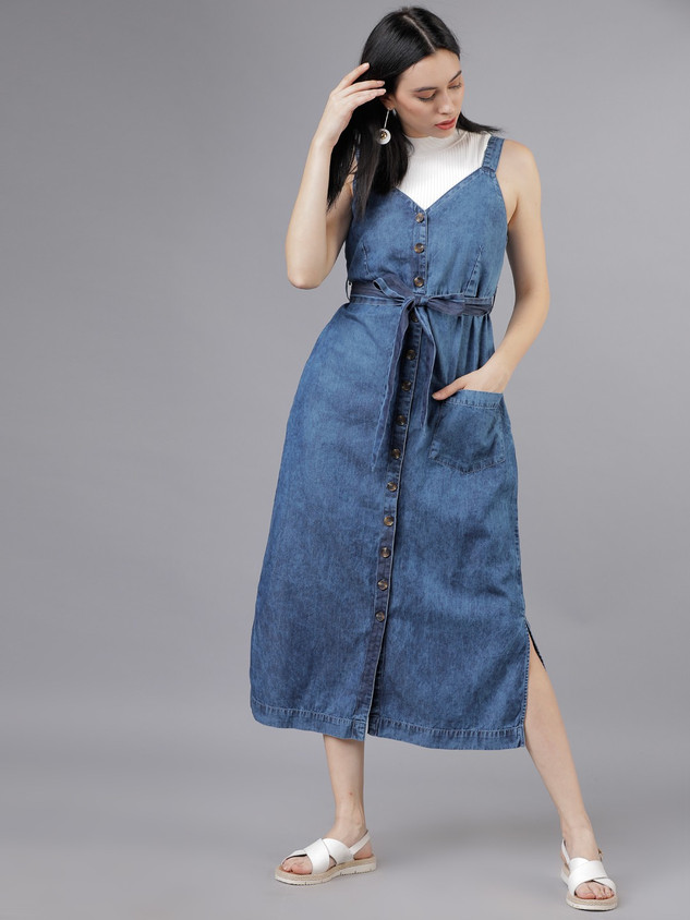 flower design on dress The Lily in Provencal Blue Floral 18 / Provencal Blue Floral Color:Set 4 Fashion Dresses | Vintage-Style Dresses or as a trendy