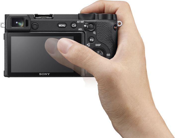 SONY Alpha ILCE-6600M APS-C Mirrorless Camera with 18-135 mm Zoom Lens  Featuring Eye AF and 4K movie recording