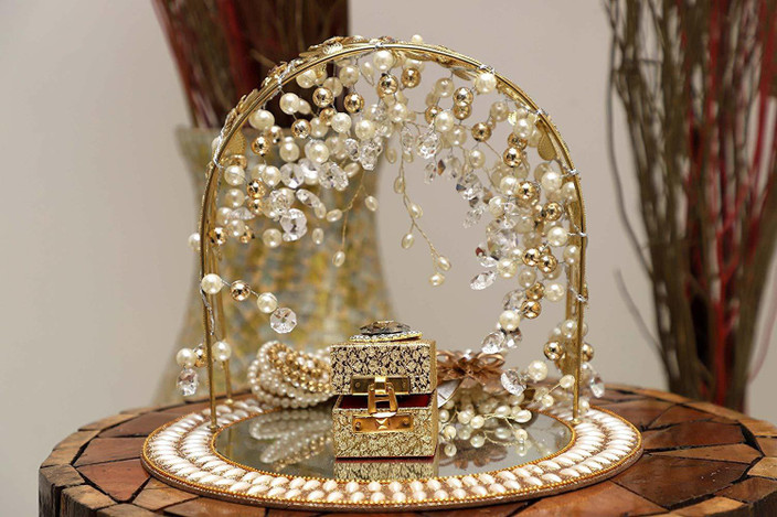 Holder Tiffany Wood Wedding Ring Platter/Engagement Ring Tray At