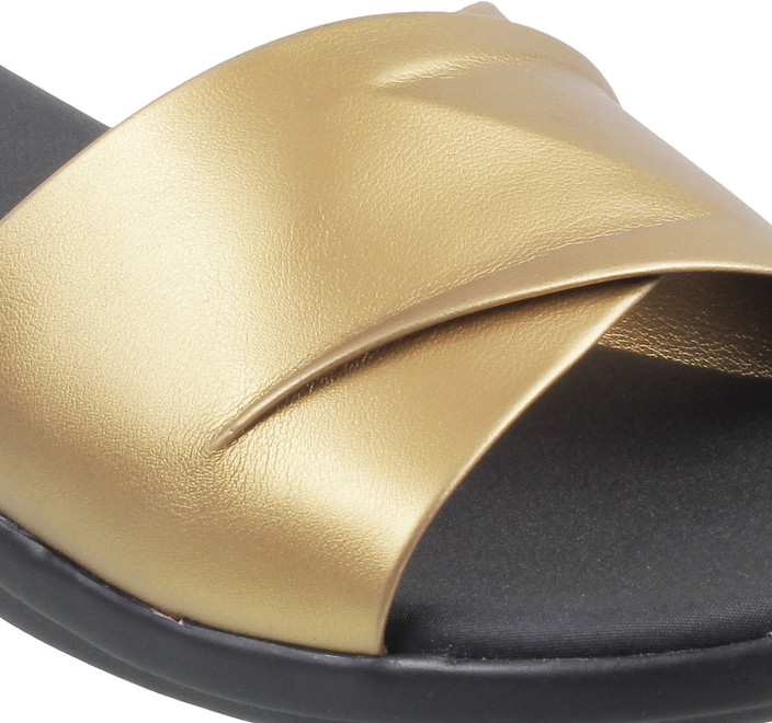 Walkway by Metro Women Heels