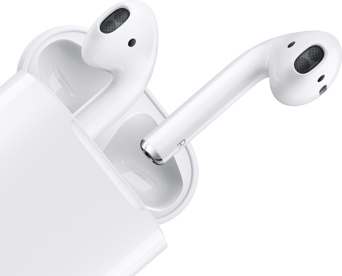 AirPods 第二世代With Wireless Charging Case