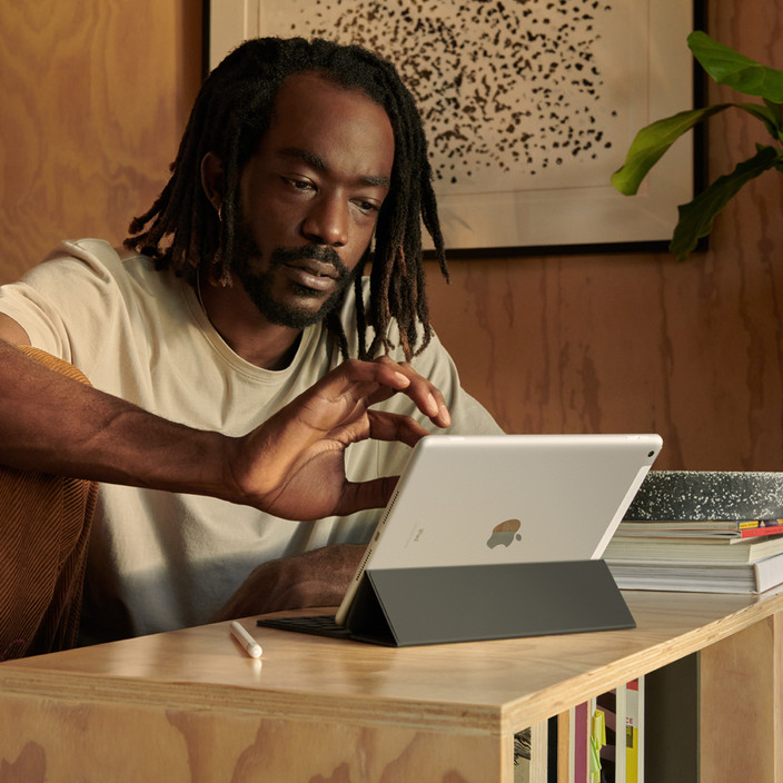 Apple iPad (9th Gen) 64 GB ROM 10.2 inch with Wi-Fi Only (Silver)